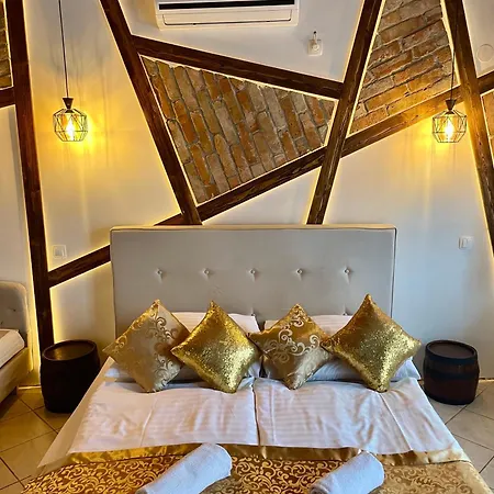 Leanyka Vendeghaz * Еґер