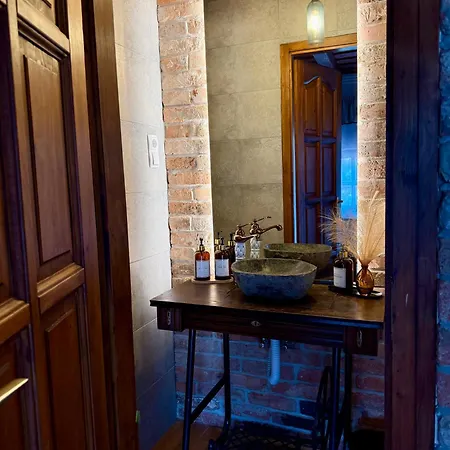 Daire Leanyka Vendeghaz Eğri