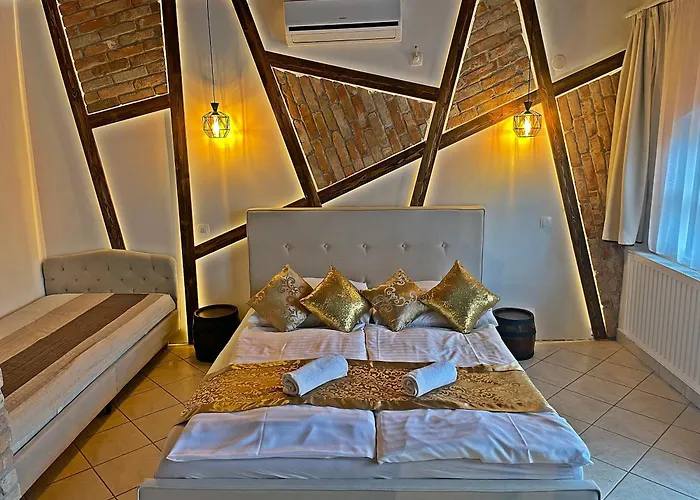 Leanyka Vendeghaz דירה אגר