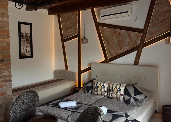 Leanyka Vendeghaz דירה