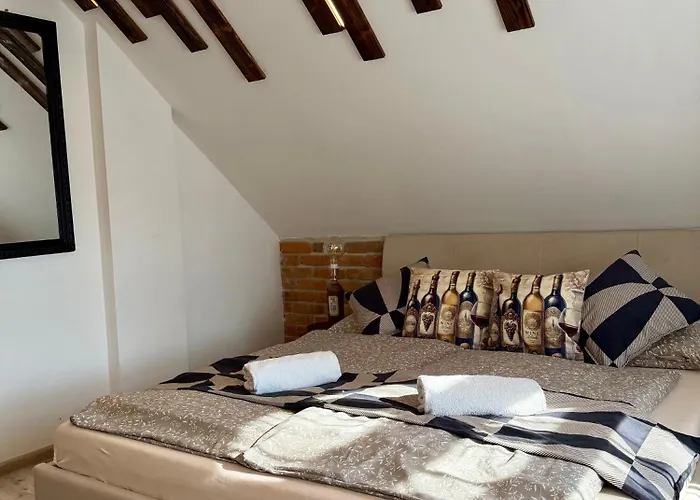 דירה Leanyka Vendeghaz