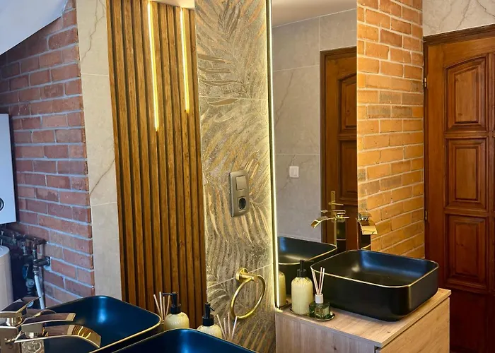 Leanyka Vendeghaz דירה