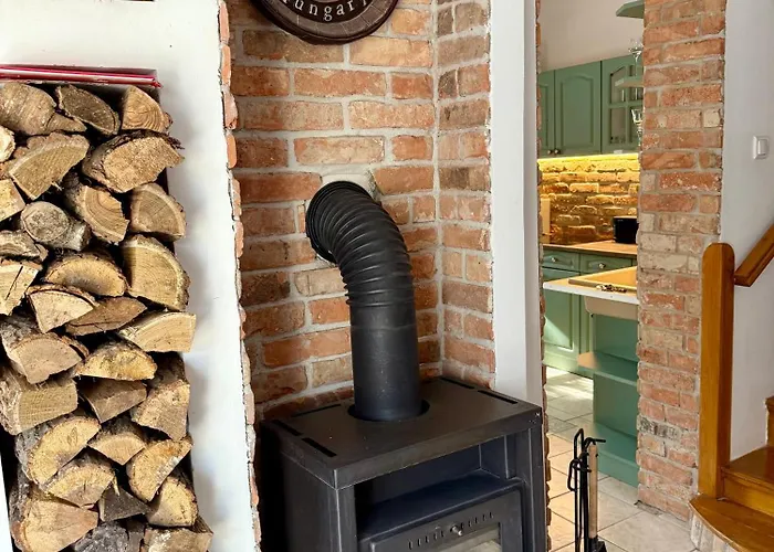 Leanyka Vendeghaz דירה אגר